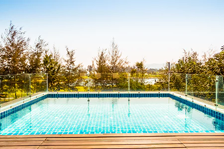 Cost of Glass Pool Fence Repair in Navarre, FL